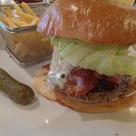 Shake tree burger&bar - 