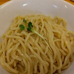 古賀 一麺庵 - 太麺と濃厚なスープの絡みはすごくいい