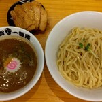 古賀 一麺庵 - 本格的なつけ麺のお店　古賀 一麺庵　福岡ではあまり馴染みがないつけ麺、ここは旨いです