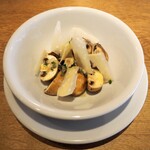 スガハラ - 静岡 マッシュルームのサラダ