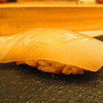 鮨処 凜 - おまかせ　１１０００円（税込）　握り-４　剣先イカ【２０２４年４月】