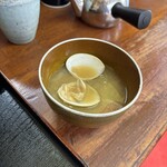 Aji No Hiroseya - ハマグリの入った味噌汁