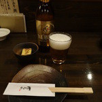 ぼうの - 恵比寿麦酒に付け出しのテーブルセッティング
