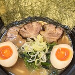 横浜ラーメン　味王 - 