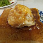 カフェ ビアンカ - メイプルアイストーストのアップ写真(笑)