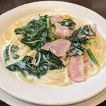イタリアン ティーズ - ほうれん草ベーコンクリーム