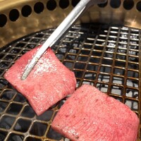 和牛とタン 焼肉 とみ 新橋本店 - 