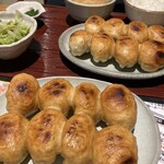 餃子の丸満 本店 - 