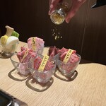 Yakiniku Wagyuurabo - 和牛の宝箱　金粉フリフリ