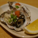 おんでこ佐渡 - 生牡蠣は真牡蠣　¥580