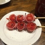 串焼厨房とり喜 - トマトのベーコン巻き