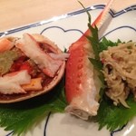 くろぎ - ずわい蟹。左はメス、うちこが入っています。