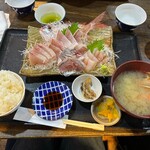 福浦漁港 みなと食堂 - 