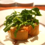 IZA - 豚のパテとゴルゴンゾーラのクレープアップ