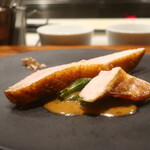 IZA - ホロホロ鳥むね肉のソテーアップ