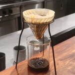 IZA - ペーパードリップ中