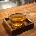 IZA - エルダーフラワーとマスカットのハーブティー