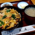 末広 - 玉子丼