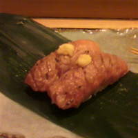 赤坂 ひかわ - 飛騨牛握り