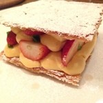 クスクス ルージール - 苺のミルフィーユ