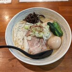 唯一無二のらぁ麺専門店 イ袋ワシづかみ - 