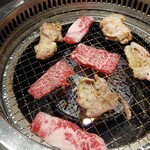 E-Go Sendai Gyuu Yakiniku Sushi Tabe Houdai Niku Juu Hachi - 