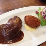 ツムギ キッチン - ハンバーグステーキ＆カニクリームコロッケランチ（1,260円）