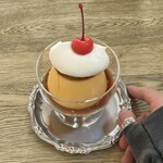 Patisserie cafe Toppen - レトロなプリン