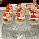 カフェ トスティーナ - いちごのヴェリーヌ