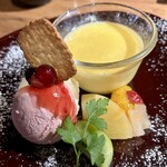 炭火焼肉 たけのうち - なめらかプリンアイス添え