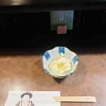 おかめ - 付きだしはポテサラ