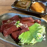 炭火焼肉 たけのうち - 生レバー焼き
