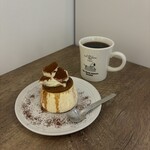 ARIANA COFFEE - ティラミスプリンとドリップコーヒー