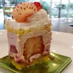 カフェ トスティーナ - フレジェ断面