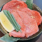 炭火焼肉 にく式 - 