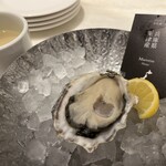 Emit Fish Bar Oyster And Grill - 