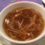 味わい深いフカヒレスープ