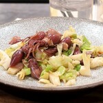 トリワイン ＰＩＫＯＳＨＨＨＵ - ホタルイカのアンチョビキャベツ ハーブバターソテー