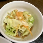 お食事処 丸徳 - 金星カツカレー1250円についてくる野菜！温野菜！？