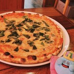 ELBA - フレッシュバジルピザ　1,750円