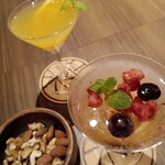 カフェとバー カリチータ - 