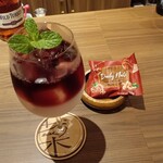 カフェとバー カリチータ - 