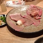 Koshitsu Yakiniku Takumi - 