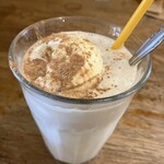 バナナカフェ - アイスバナナカフェオーレ