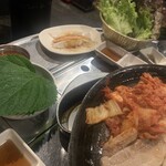 韓国料理 サムギョプサル どやじ - 