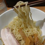 Chuuka Ichiban - ピリ辛豚骨つけ麺 麺リフト！