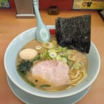 ラーメン山岡家 - 醤油ラーメン＋味玉