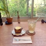 蕪珈琲 - 自家製レモンケーキ、ジンジャーエール