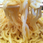 壱 - 麺持ち上げ（魚介豚骨つけ麺）