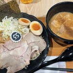 FOODLAB.358 - フジヤマ55　濃厚つけ麺全部乗せ